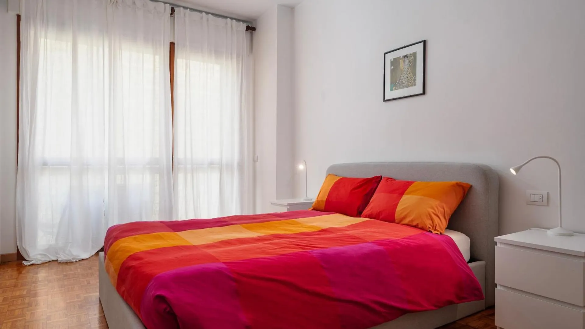 Апартаменты New - Roncaglia - M4 Bolivr - Sforza Castel Милан